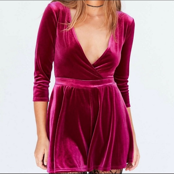 PRICE FIRM Urban Outfitters Pink Velvet Romper - Picture 4 of 12